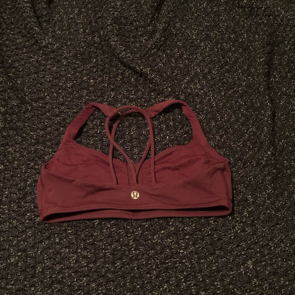 Lululemon sports bra